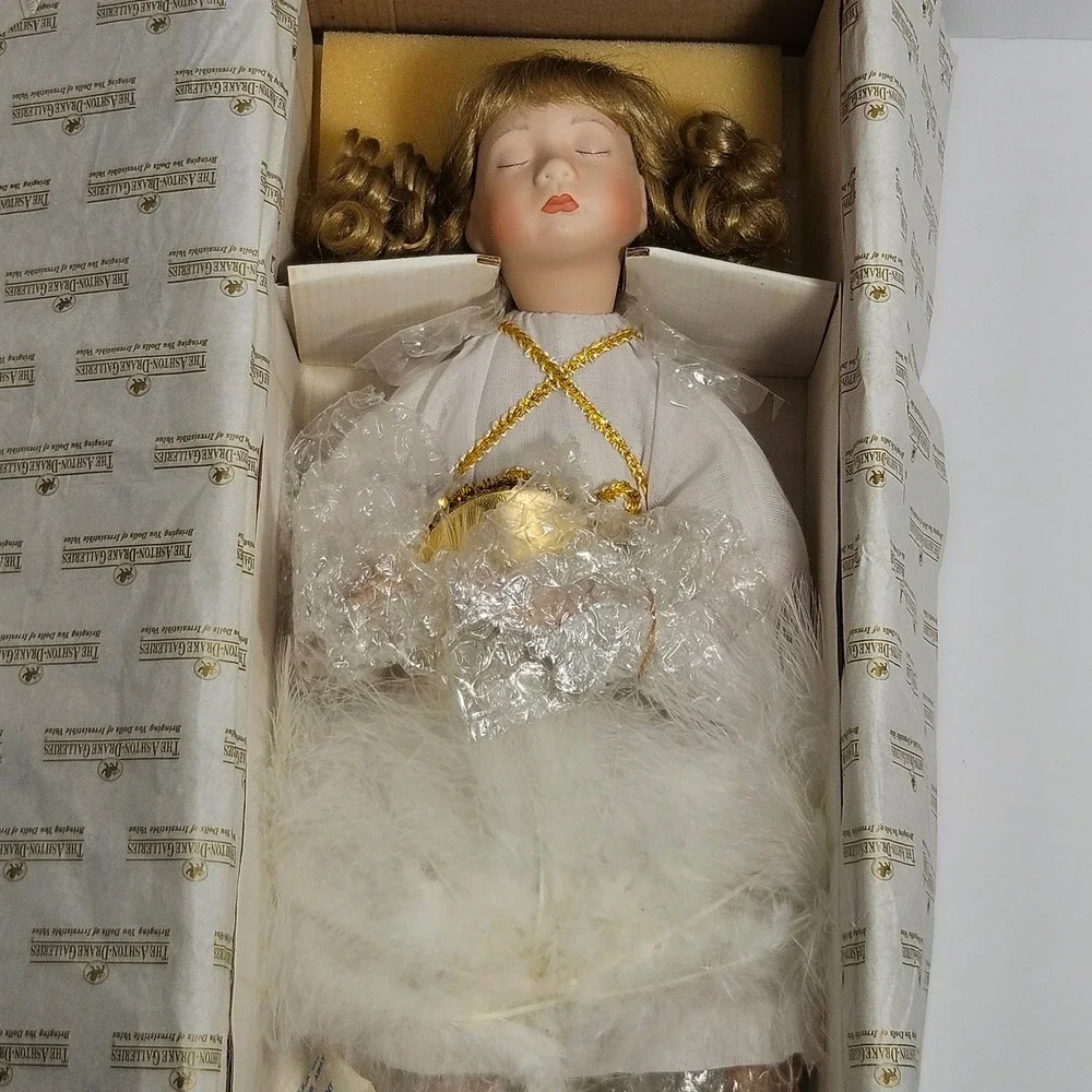 Ashton Drake The Blessed Angel Julie Good Kruger Nativity Doll